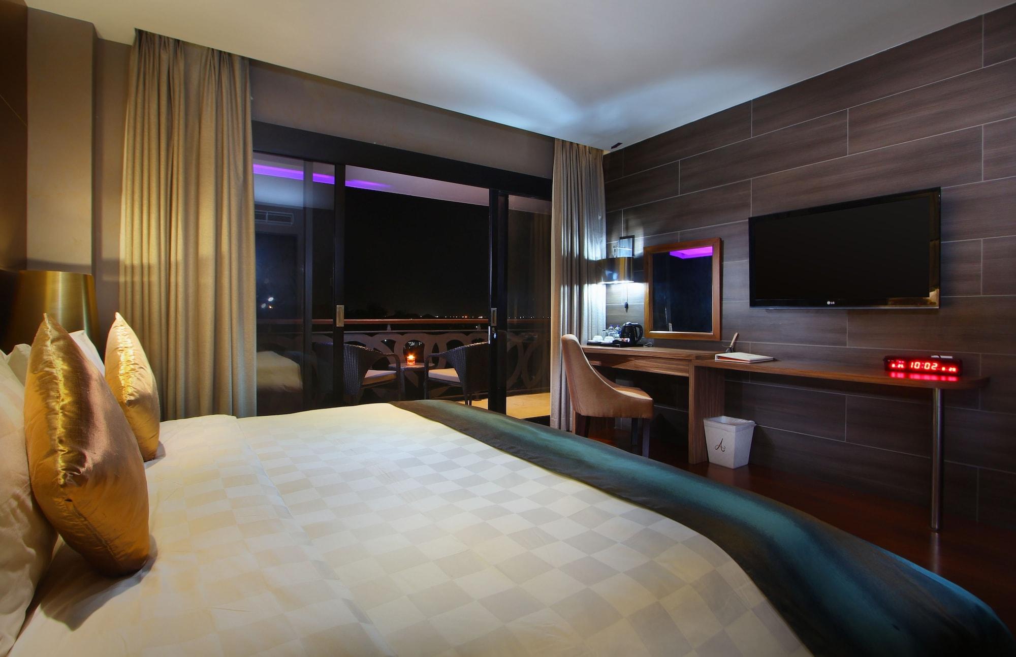 Amaroossa Suite Bali Nusa Dua  Exteriör bild