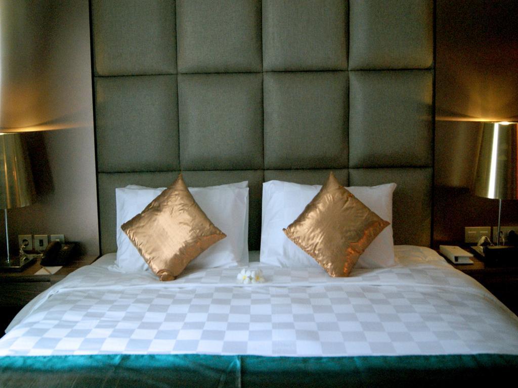 Amaroossa Suite Bali Nusa Dua  Exteriör bild