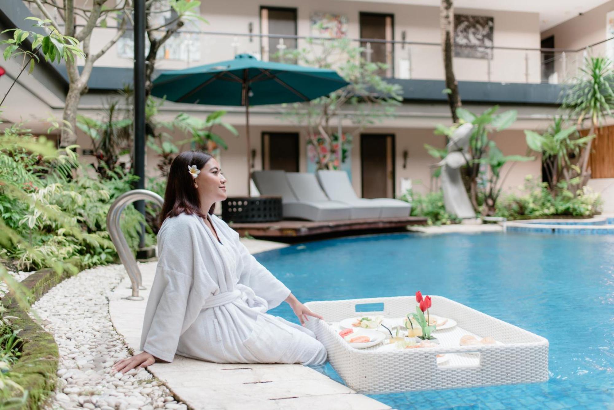 Amaroossa Suite Bali Nusa Dua  Exteriör bild