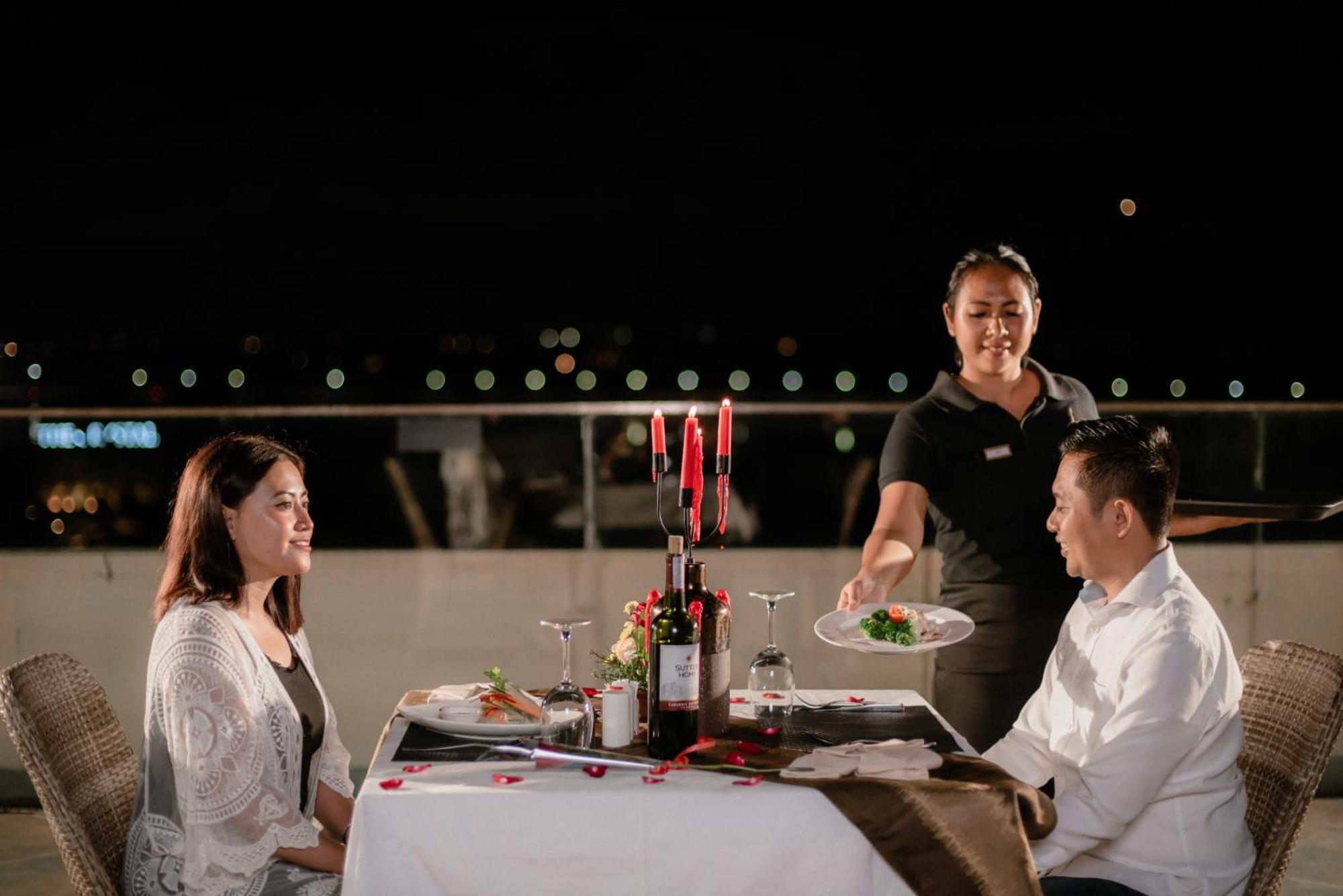 Amaroossa Suite Bali Nusa Dua  Exteriör bild
