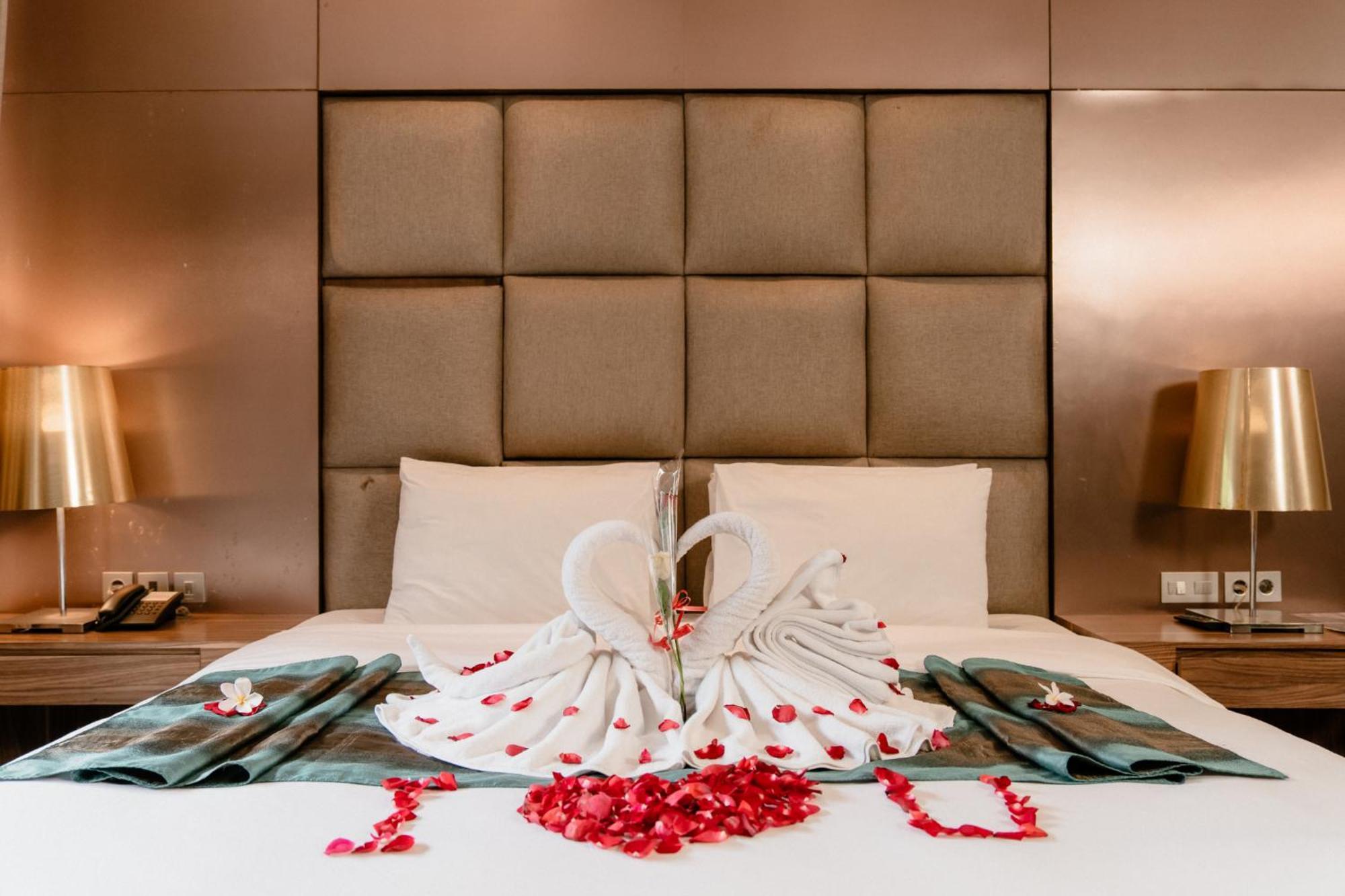Amaroossa Suite Bali Nusa Dua  Exteriör bild