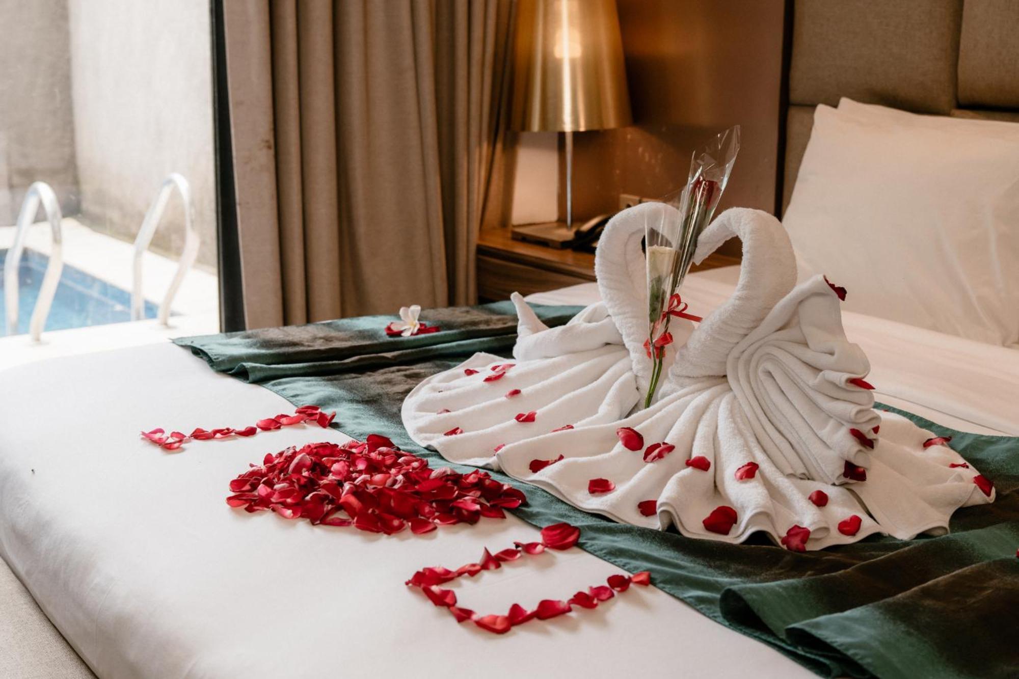 Amaroossa Suite Bali Nusa Dua  Exteriör bild