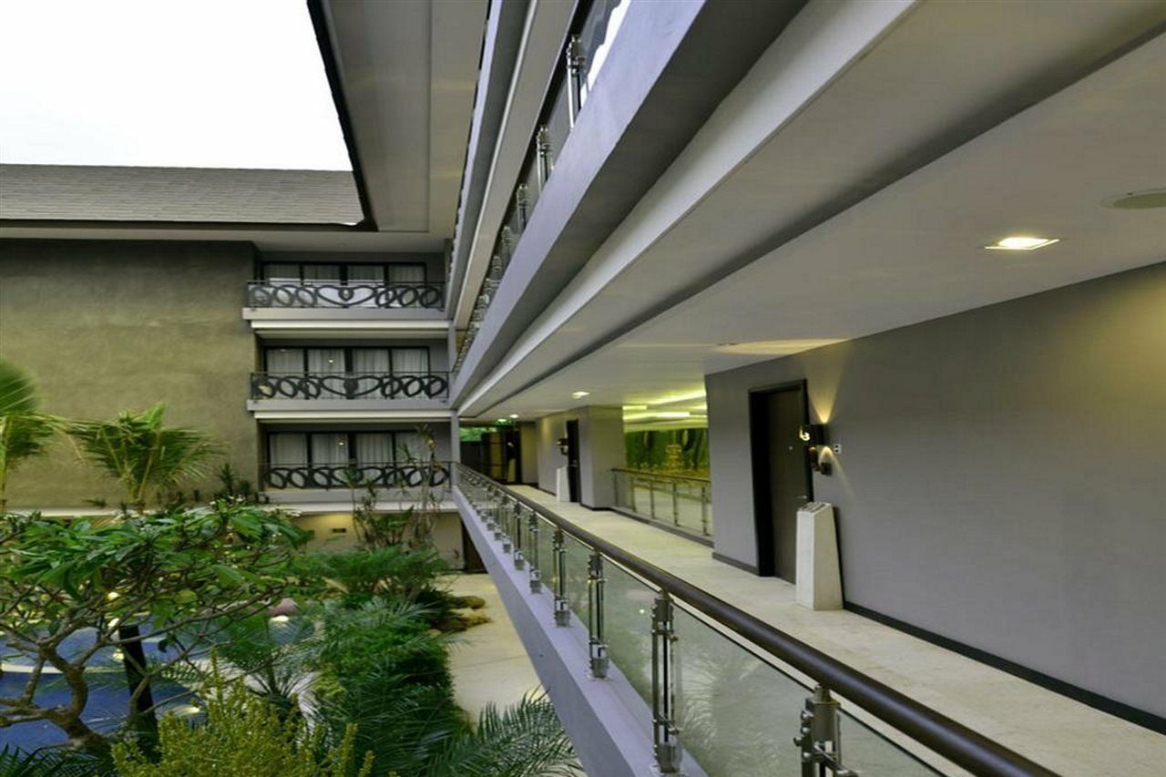Amaroossa Suite Bali Nusa Dua  Exteriör bild